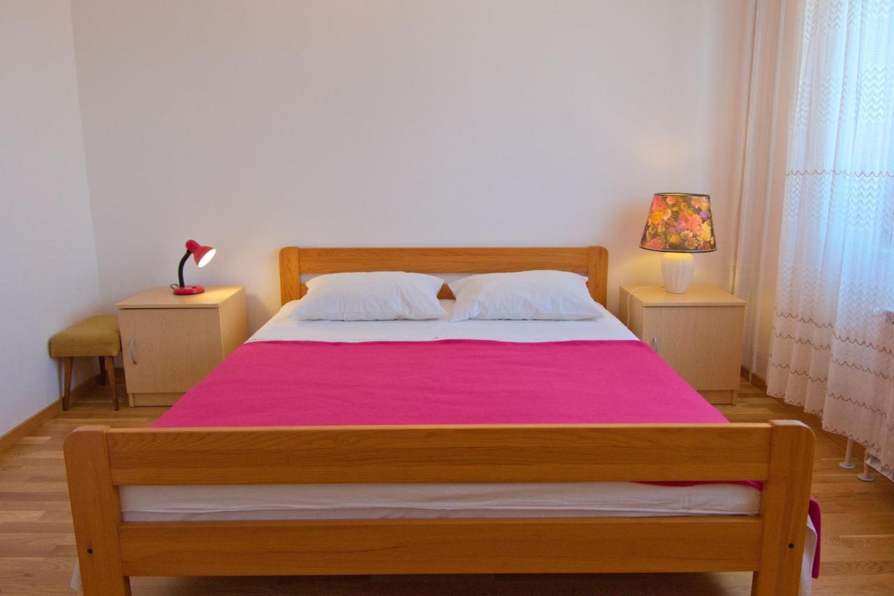 אומאג Apartments Vili מראה חיצוני תמונה