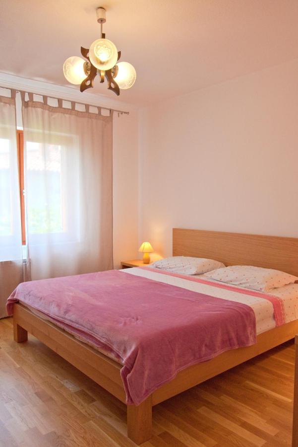 אומאג Apartments Vili מראה חיצוני תמונה