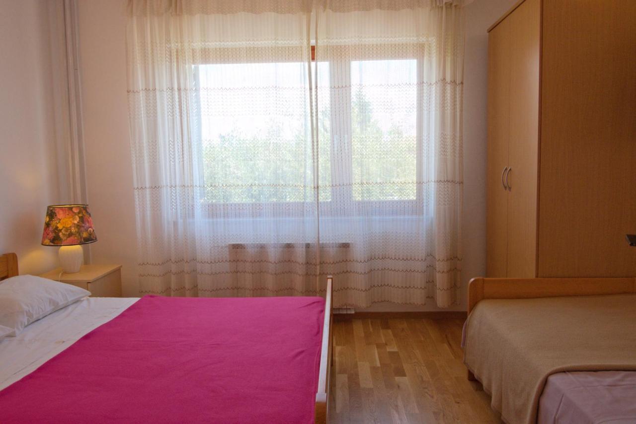 אומאג Apartments Vili מראה חיצוני תמונה