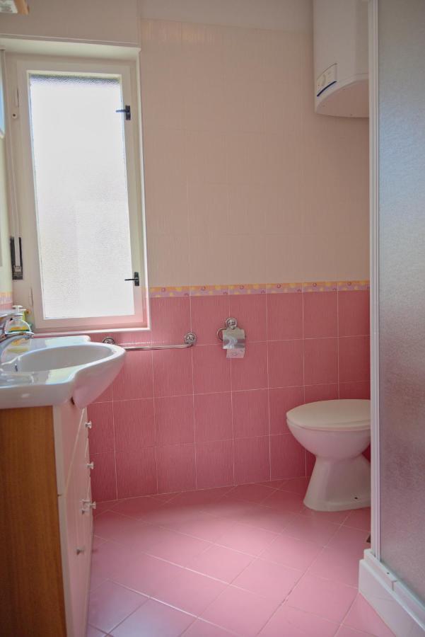 אומאג Apartments Vili מראה חיצוני תמונה