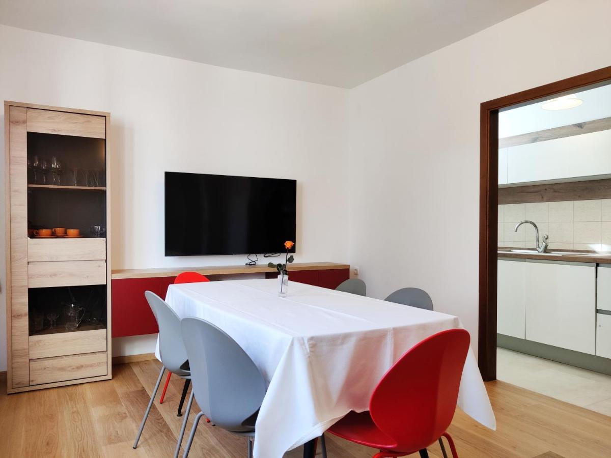 אומאג Apartments Vili מראה חיצוני תמונה