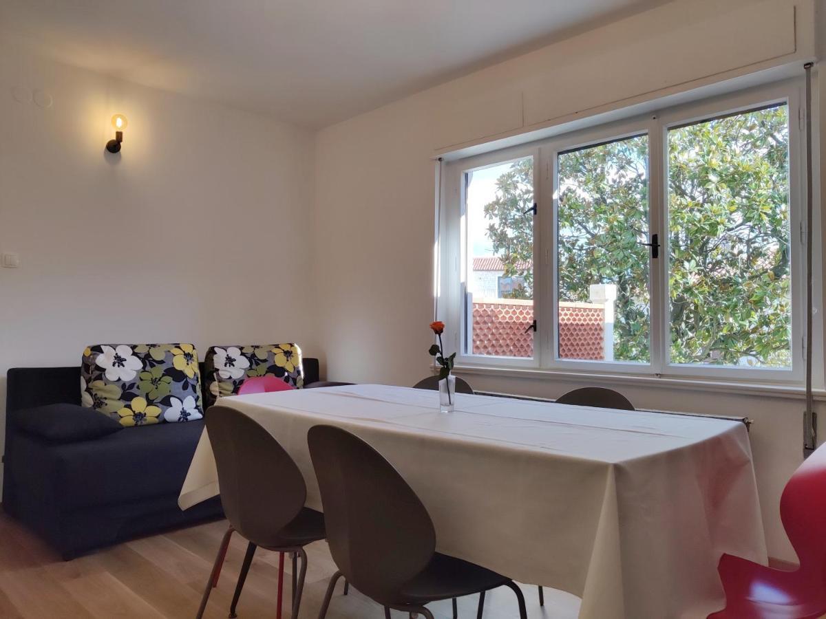 אומאג Apartments Vili מראה חיצוני תמונה